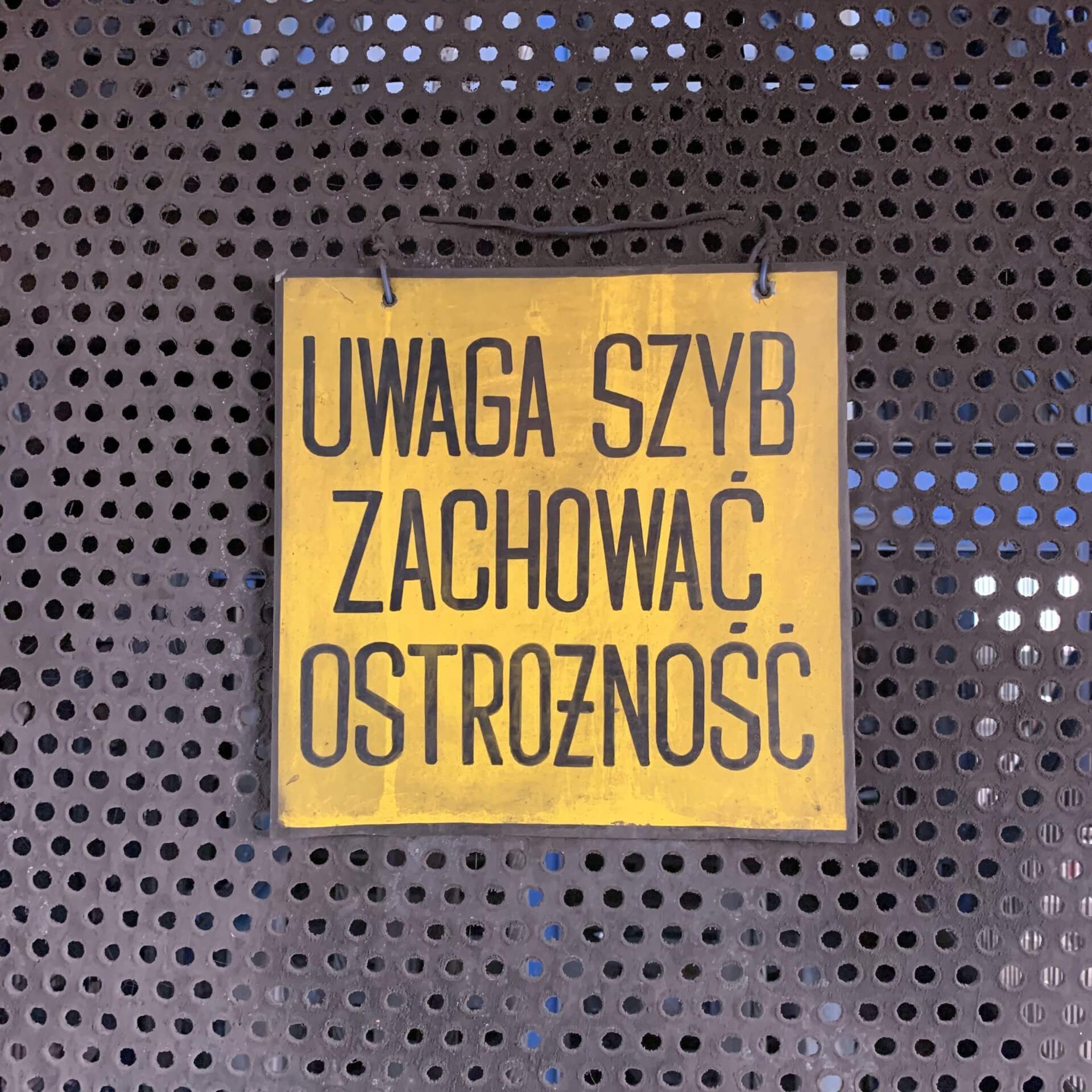 Przez ostatnią dekadę, w kopalni wydobywano węgiel z filara ochronnego szybów głównych byłej kopalni Andaluzja