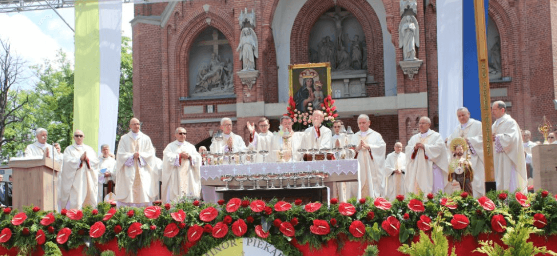 Pielgrzymka Mężczyzn i Młodzieńców do Matki Bożej Piekarskiej 2022