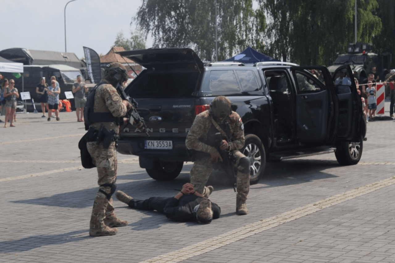 Piknik militarny w Piekarach Śląskich