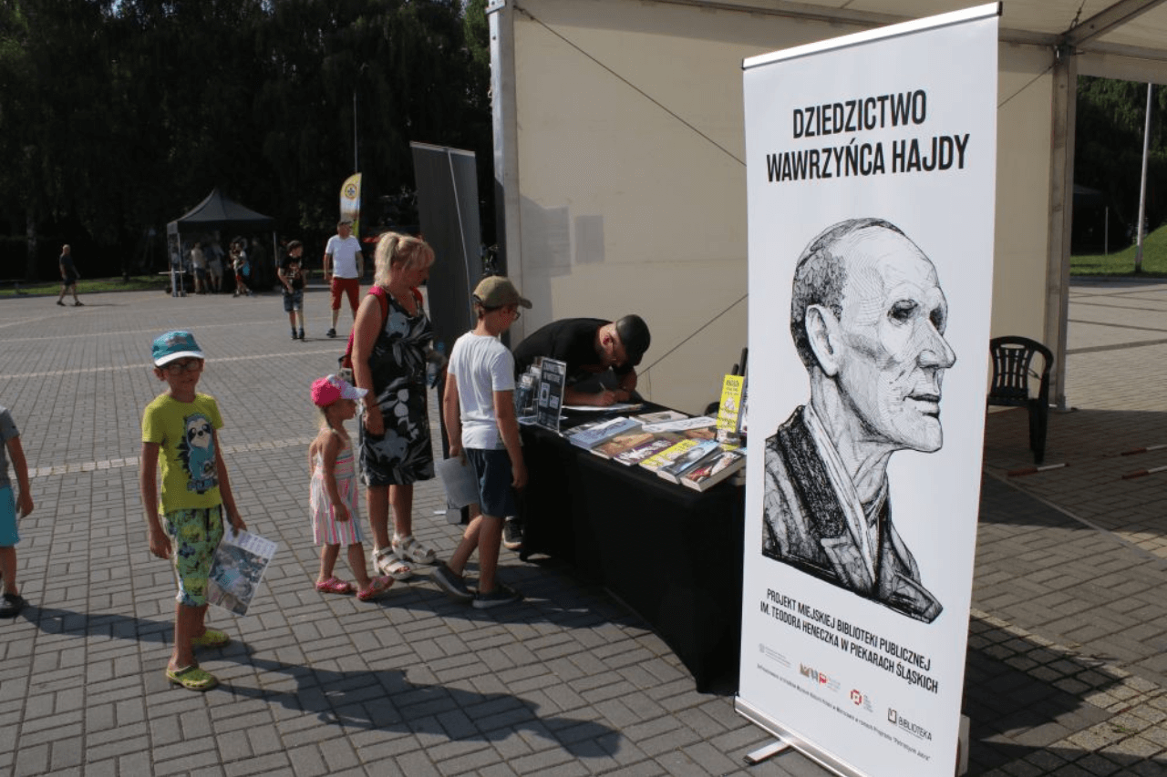 Piknik militarny w Piekarach Śląskich