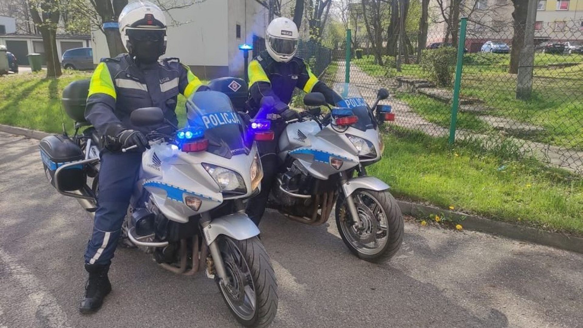 Piekarscy policjanci na motocyklach Piekarscy policjanci na motocyklach