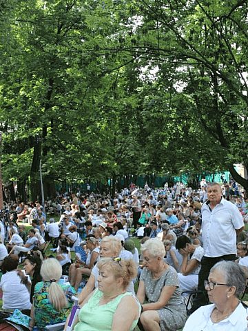 Pielgrzymka Stanowa Kobiet i Dziewcząt do Piekar Śląskich Pielgrzymka Stanowa Kobiet i Dziewcząt do Piekar Śląskich