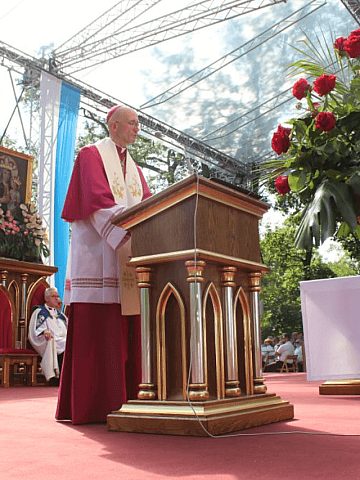 Pielgrzymka Stanowa Kobiet i Dziewcząt do Piekar Śląskich Pielgrzymka Stanowa Kobiet i Dziewcząt do Piekar Śląskich