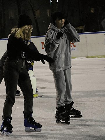 Lodowisko w Piekarach Śląskich Lodowisko w Piekarach Śląskich