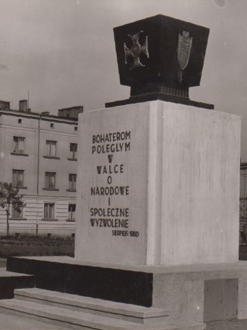 Pomnik Bohaterom Poleglym w Walce o Narodowe i Spoleczne Wyzwolenie Pomnik Bohaterom Poleglym w Walce o Narodowe i Spoleczne Wyzwolenie