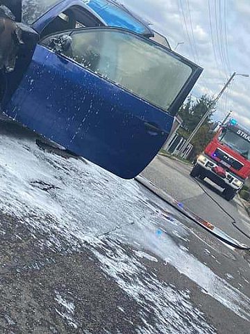 Pożar auta w Piekarach Pożar auta w Piekarach