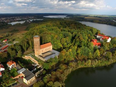 Zdjęcie głowne czluchow zameczek z wysoka Zdjęcie głowne czluchow zameczek z wysoka