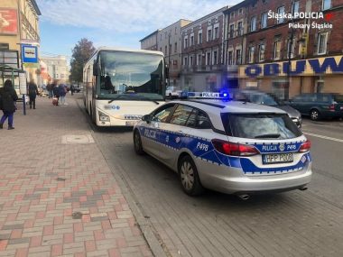 Zatrzymanie nietrzeźwego kierowcy autobusu, Piekary Śląskie Zatrzymanie nietrzeźwego kierowcy autobusu, Piekary Śląskie