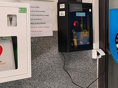 Defibrylator w Komendzie Miejskiej Policji w Piekarach Śląskich Defibrylator w Komendzie Miejskiej Policji w Piekarach Śląskich
