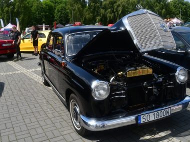 Klasyki mercedesy przy Kopcu Klasyki mercedesy przy Kopcu