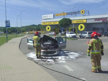 Pożar samochodu osobowego Piekary Pożar samochodu osobowego Piekary