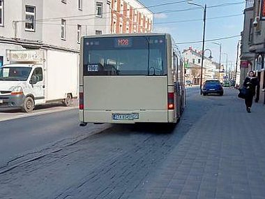 Gwałtowne hamowanie Gwałtowne hamowanie