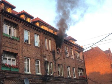 Pożar mieszkania w Piekarach Pożar mieszkania w Piekarach
