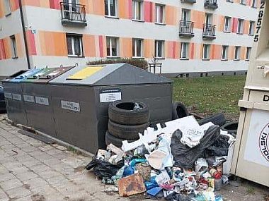 Śmietniki na Os Wieczorka Śmietniki na Os Wieczorka