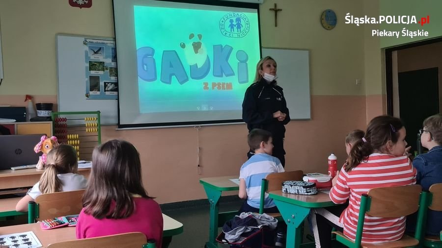 Aleksandra zydyk dla piekarskich uczniów