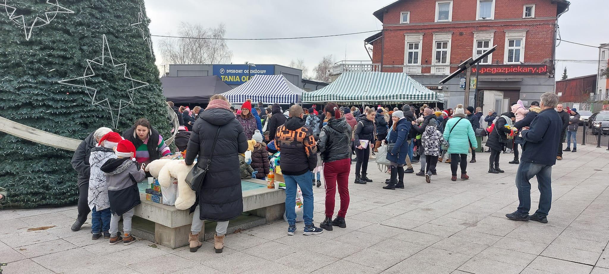 Iiipiekarski kiermasz zabawek 2