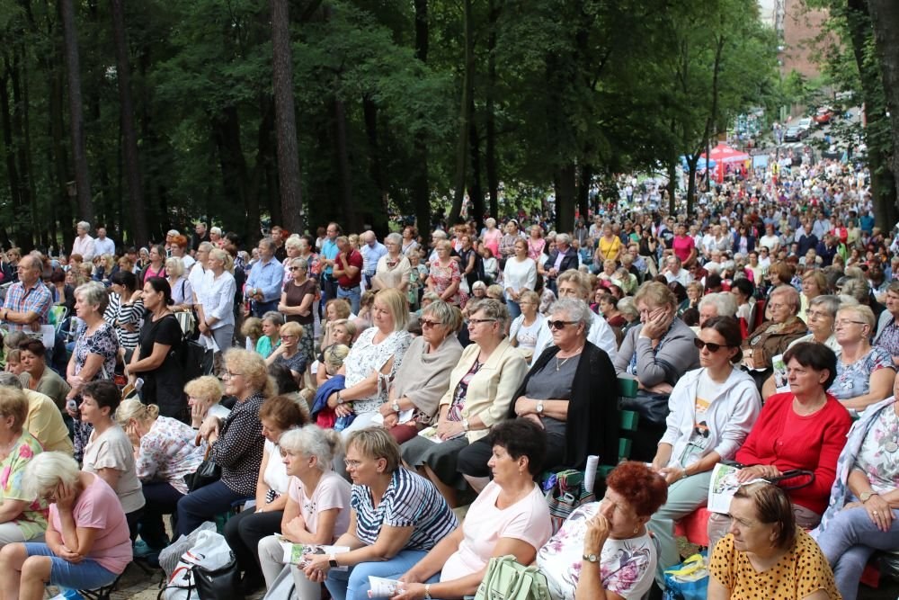 Pilegrzymka bazylika Piekary