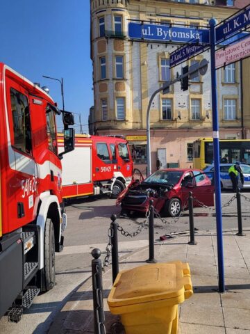 Zdarzenie drogowe w Piekarach Śląskich Zdarzenie drogowe w Piekarach Śląskich