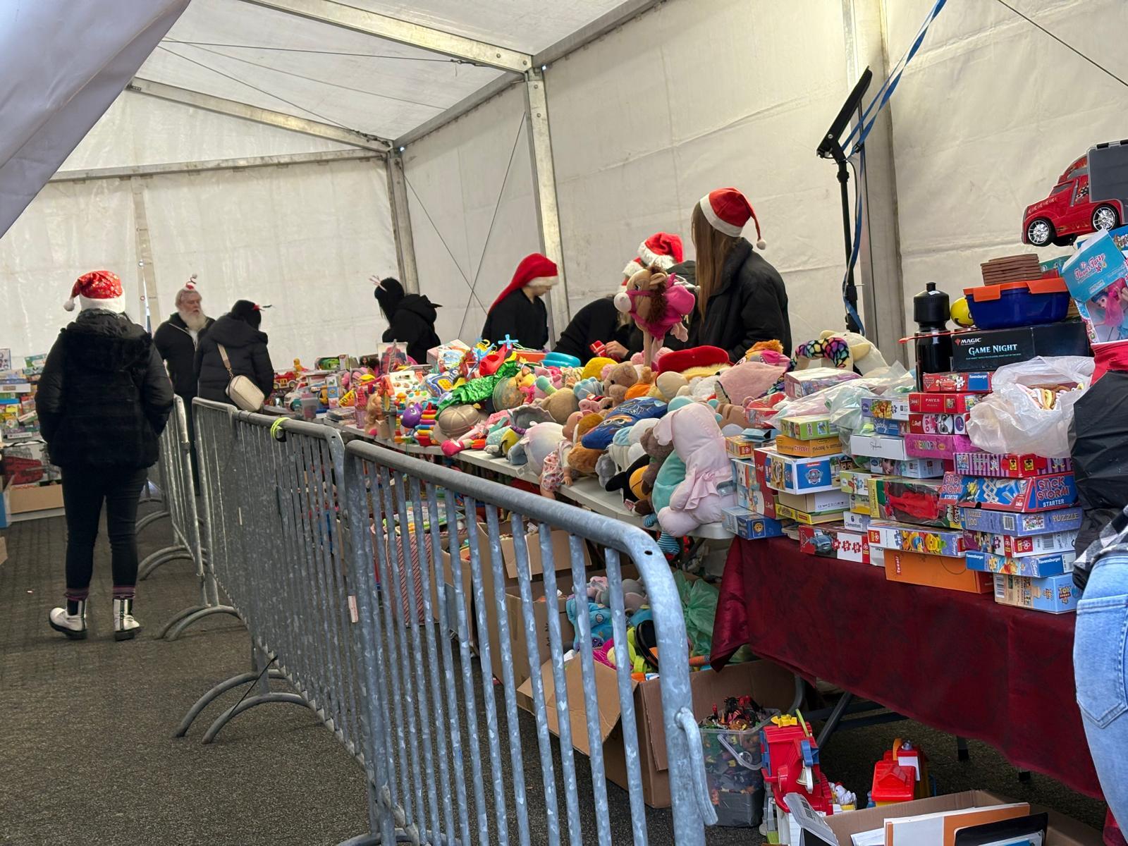 Świąteczny Piekarski Kiermasz Zabawek 2025