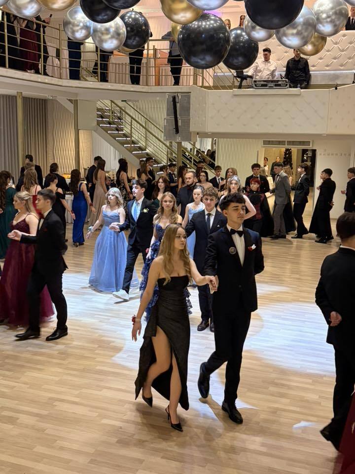 Studniówka w AZS w Piekarach Śląskich 2026