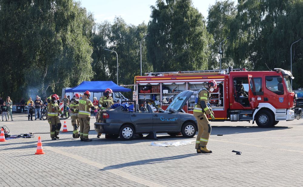 Piknik militarny w Piekarach Śląskich