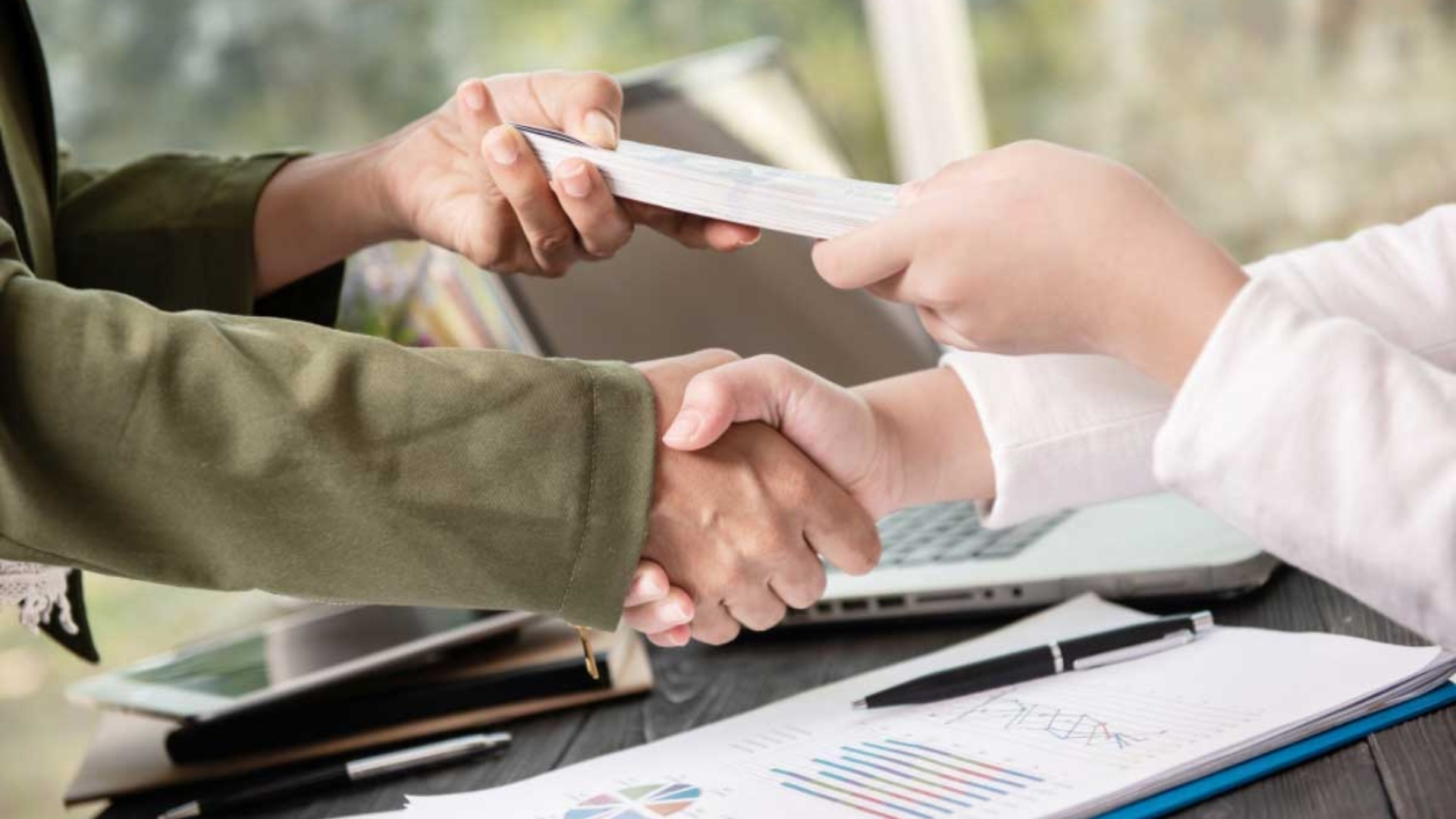 Jak ekspert kredytowy może pomóc w konsolidacji zadłużenia?